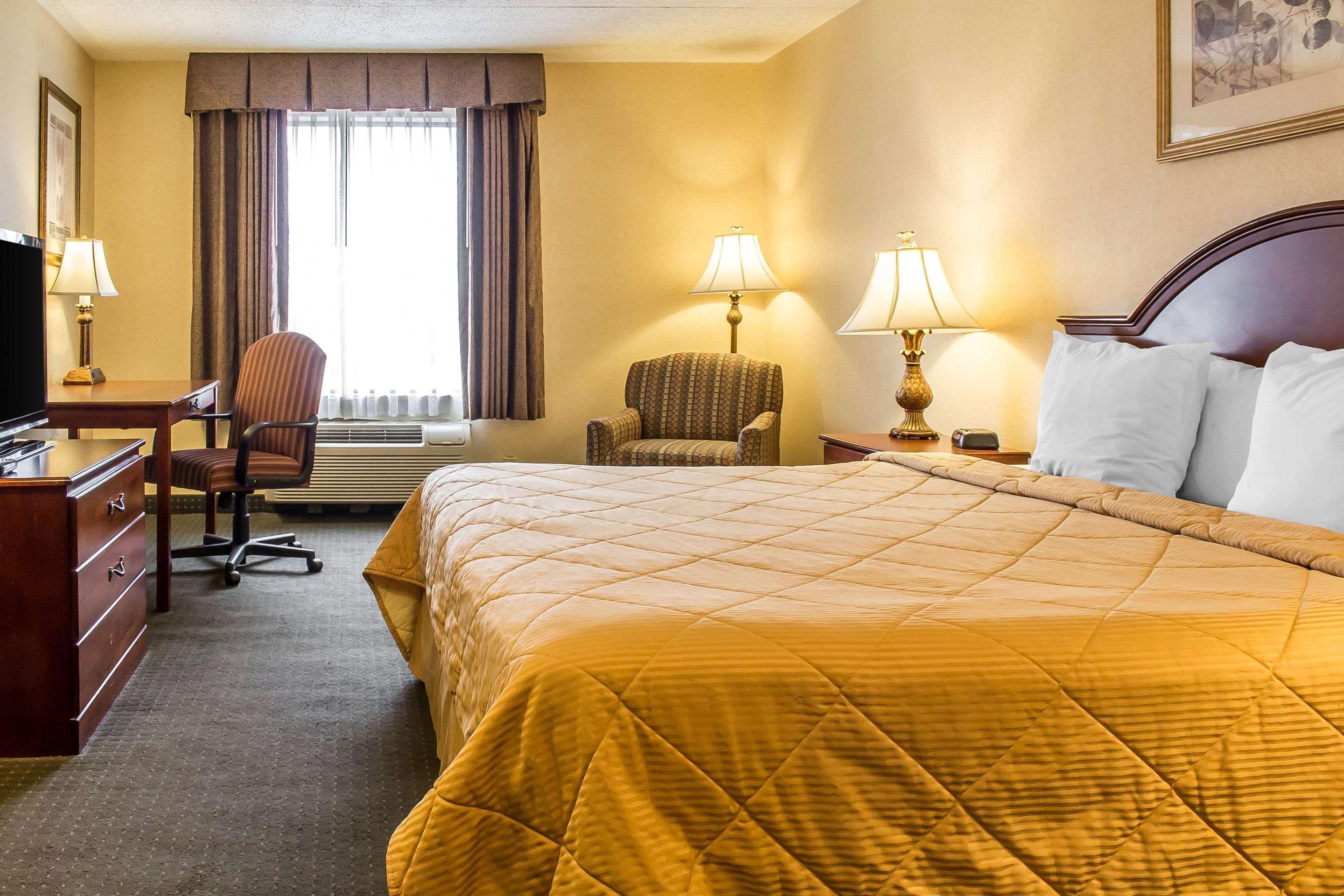 Quality Inn Hackettstown - Long Valley Экстерьер фото