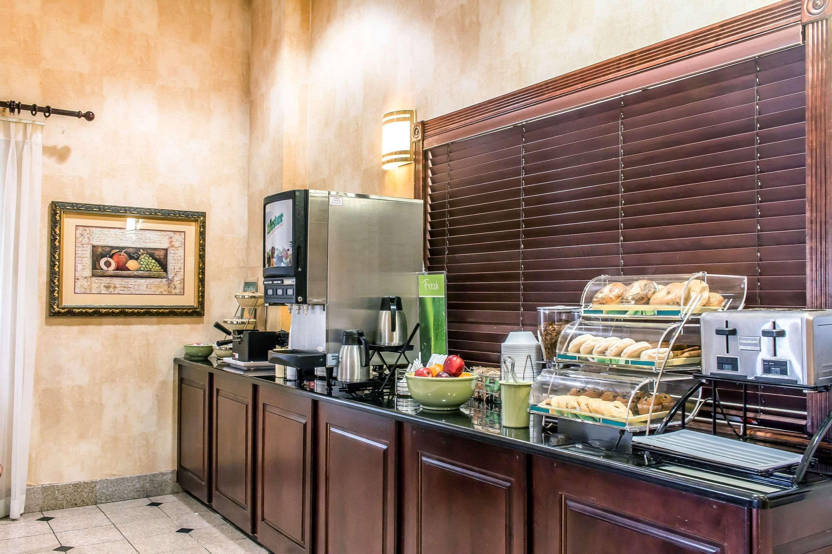 Quality Inn Hackettstown - Long Valley Экстерьер фото