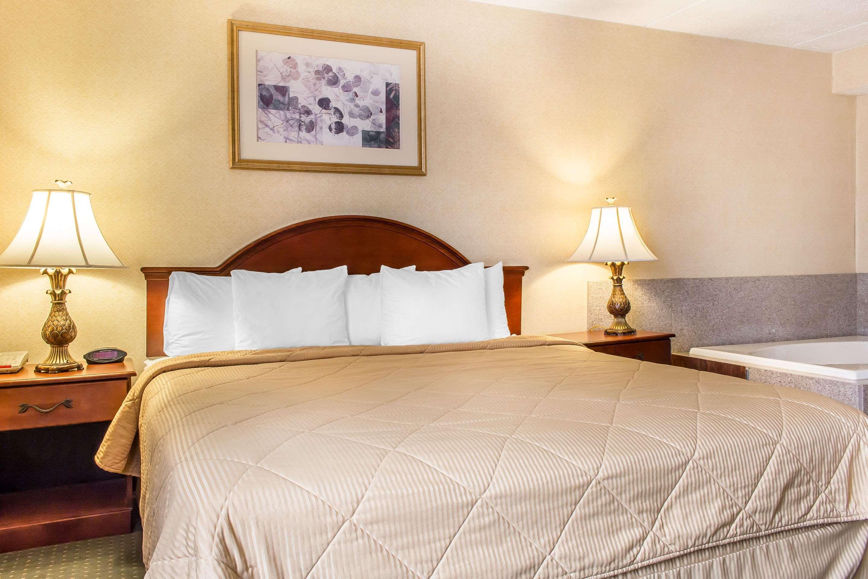 Quality Inn Hackettstown - Long Valley Экстерьер фото